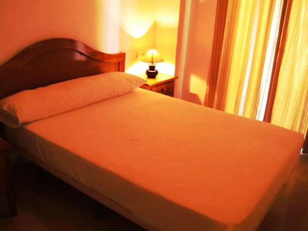 Vicenta Apartaments Torremolinos 3*,
